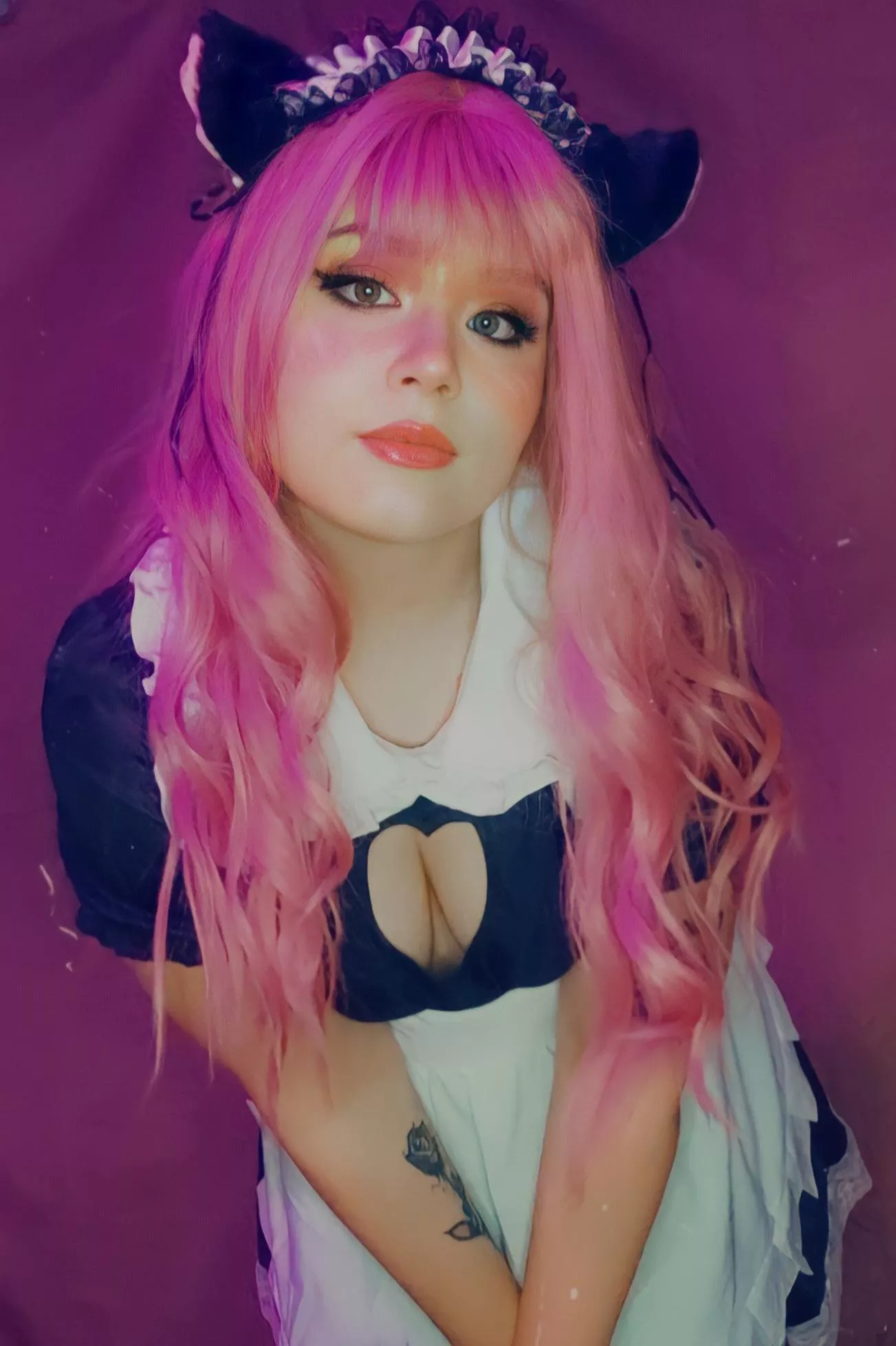 I'm ready to please you. posted by Sorine-Rose