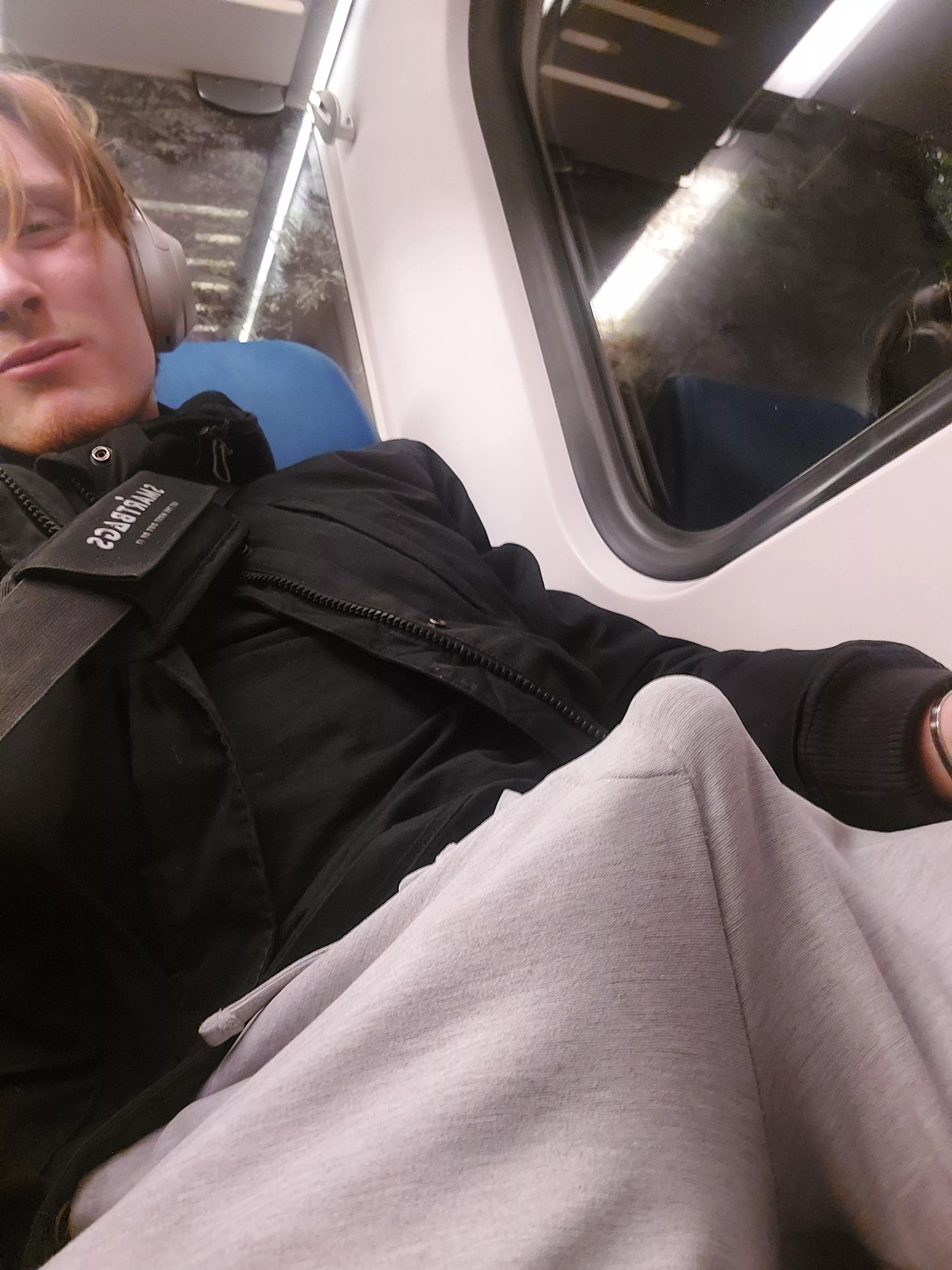 I'm starting to regret going commando lol posted by Turbulent-Dark-2948