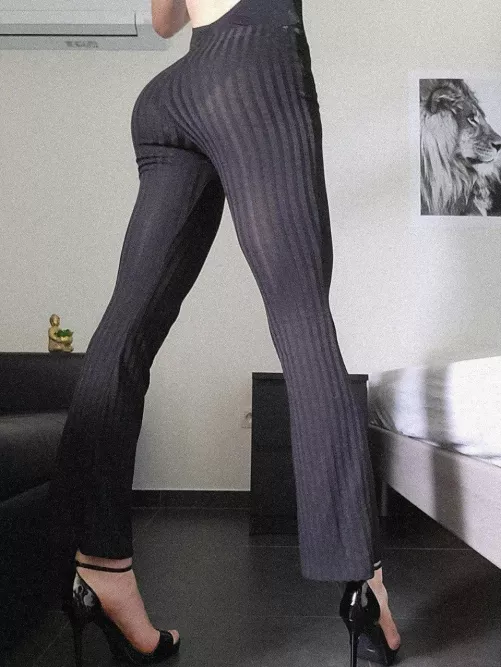 Is there any guy I can go on a date with🤭 by Flimsy_Race2088