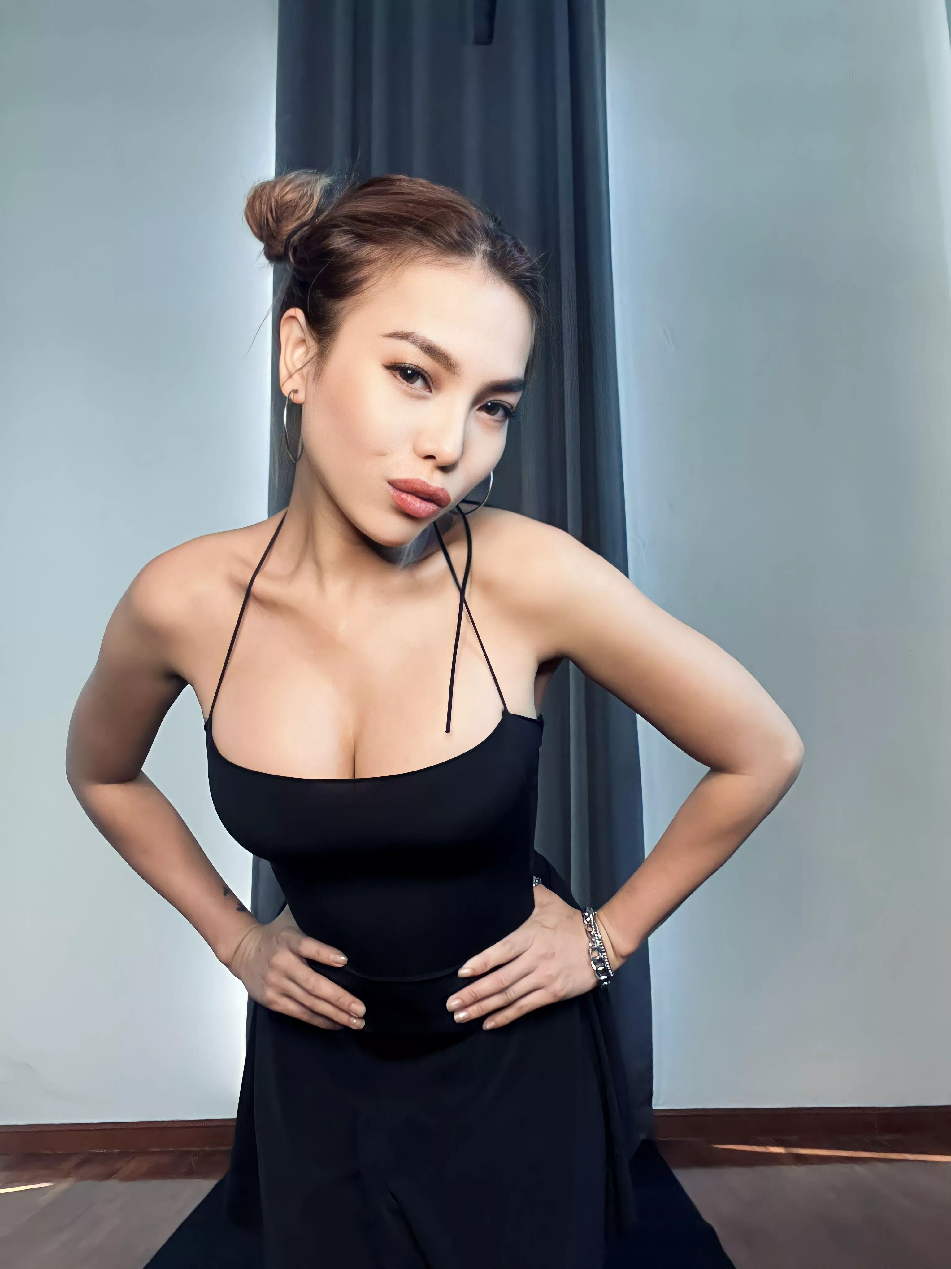 Let's create unforgettable memories on our vacation adventure!💖 posted by essanirvana