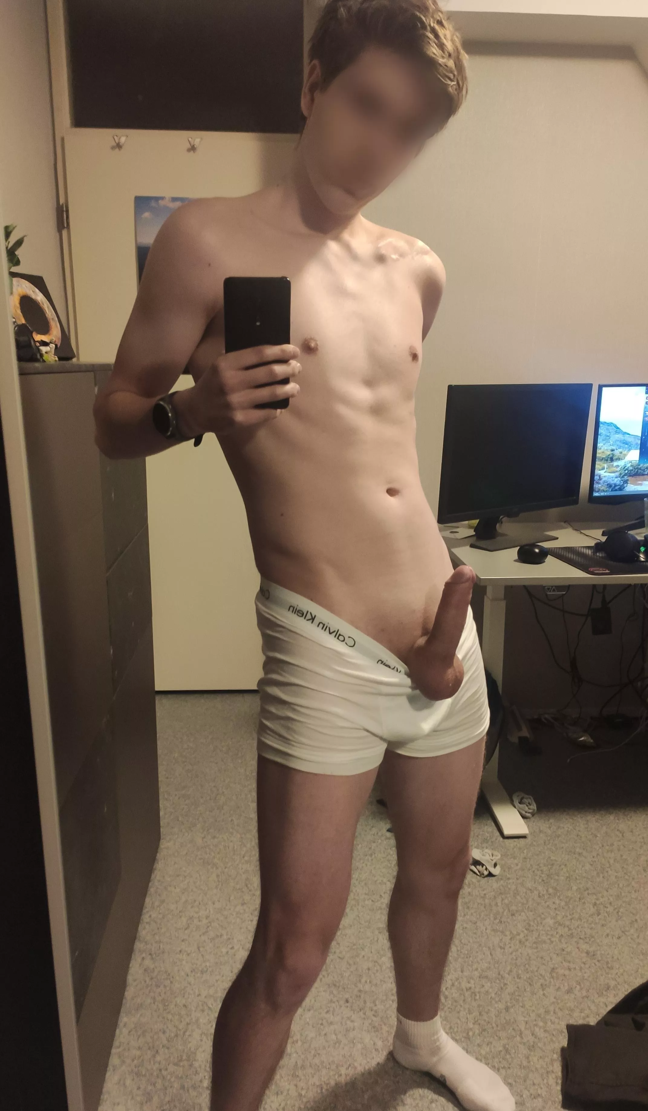 My balls are so full and about to burst posted by Skwabbr