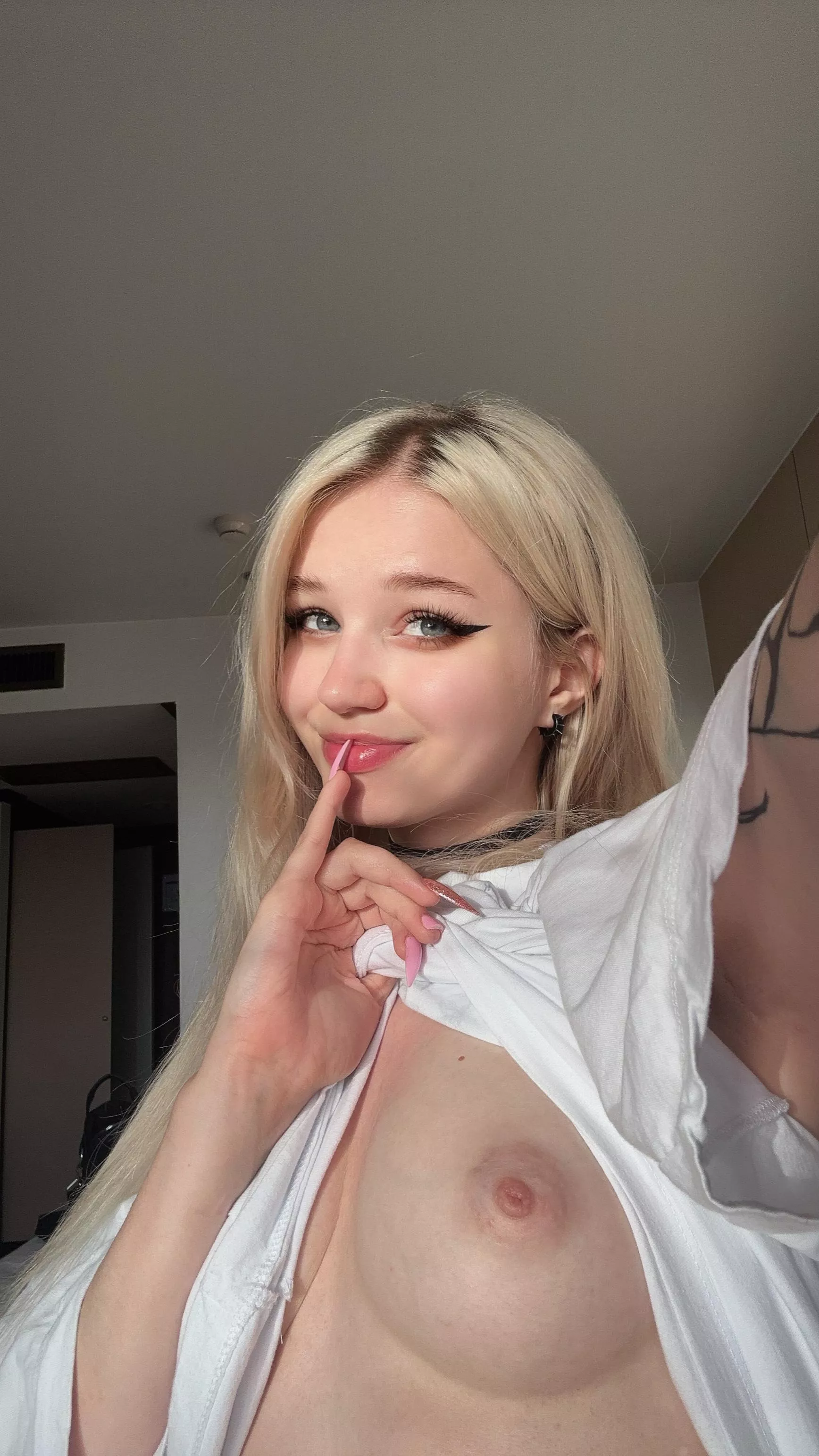 My nipples are craving your touch posted by tinyjooy