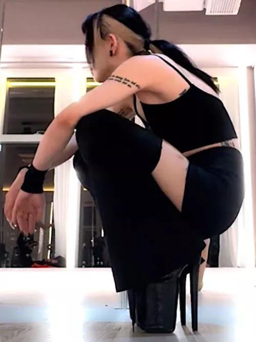 Nothing kawaii here  by MesuMeow