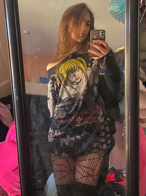 Pls ignore my dirty mirror >~< by Femeow_