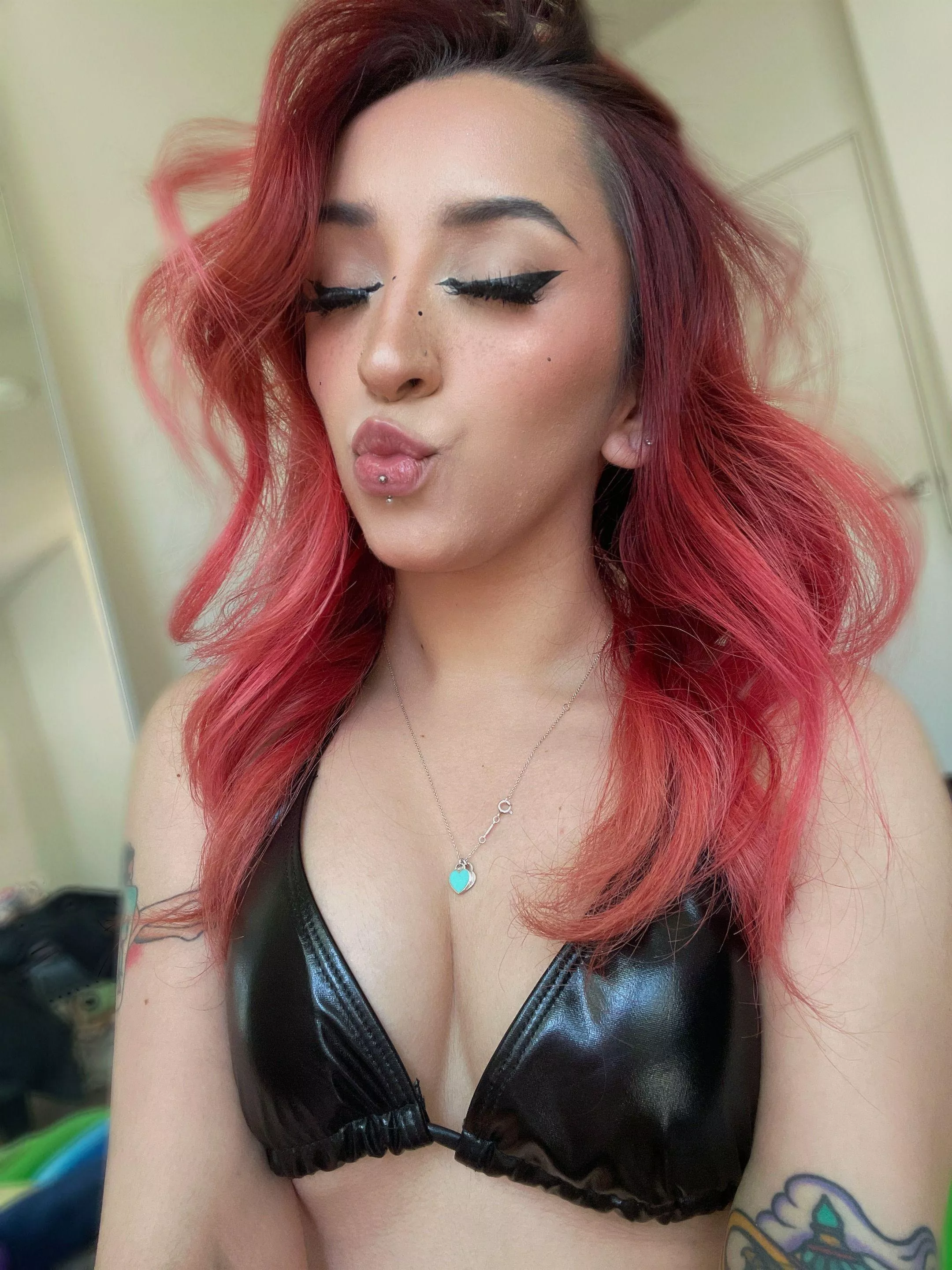 ⭐️ Queen Of Your Cock ⭐️ We Both Know You Need Me.. I'm In The Mood To Play So Lets Have Some Real Fun 😈🥵 [cam] [dom] [gfe] [sext] [pic] [rate] [vid] (pricing below) posted by tuttiifruttiibaby