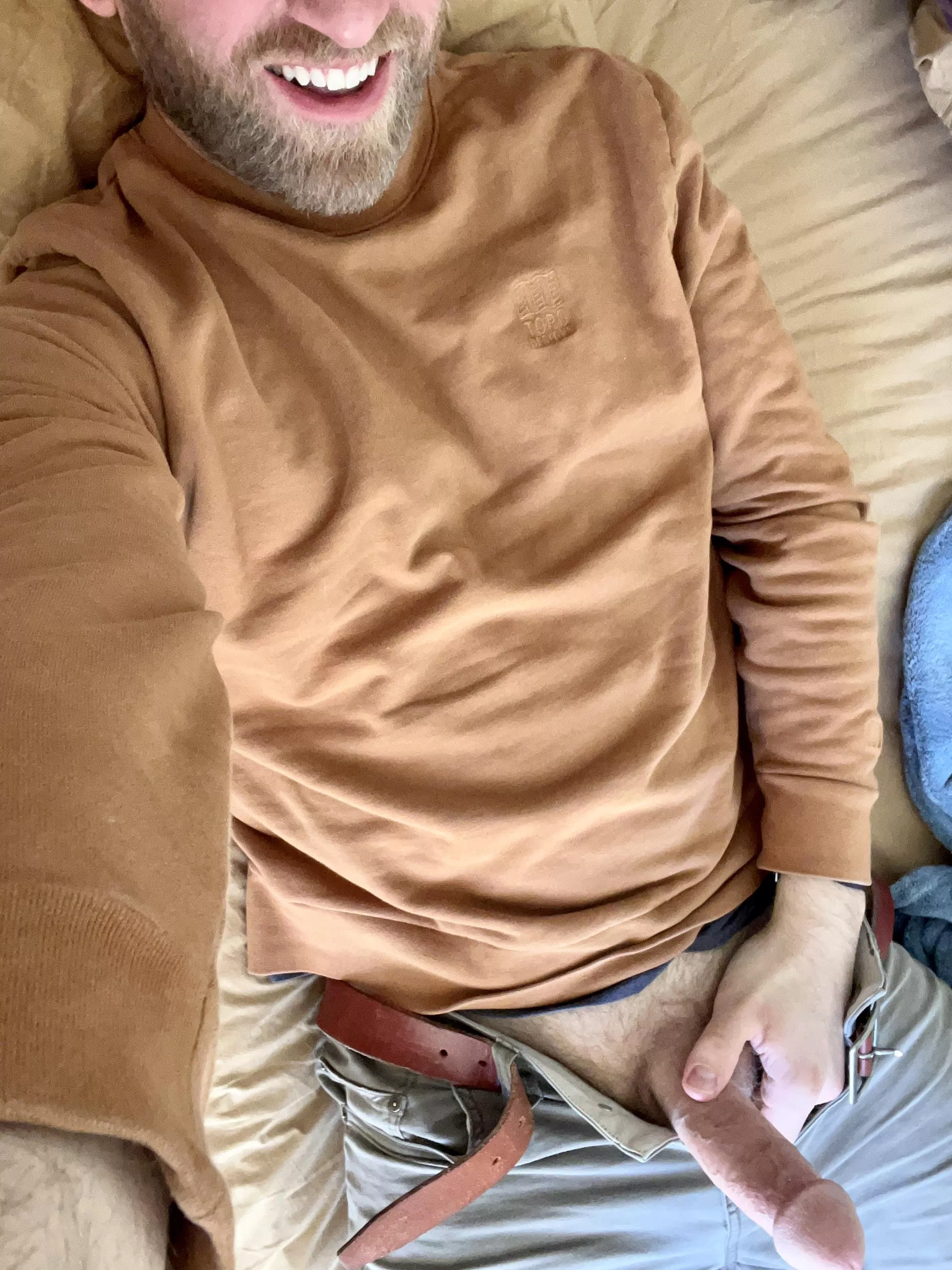 Relatively monochromatic [39] posted by mostdesirableposter