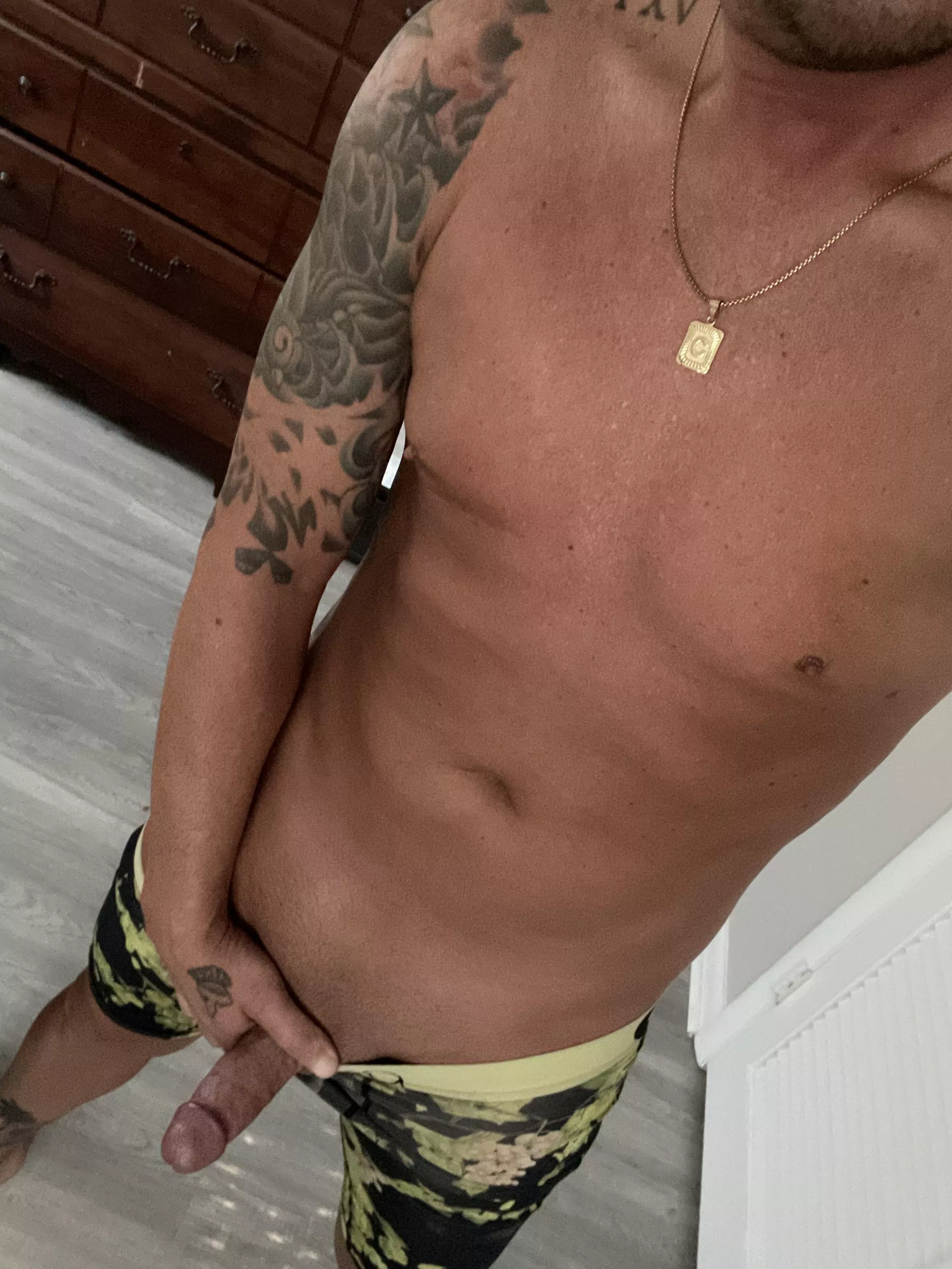 Saturday vibes! Come hang out! Let’s chat!  posted by JackRichard_