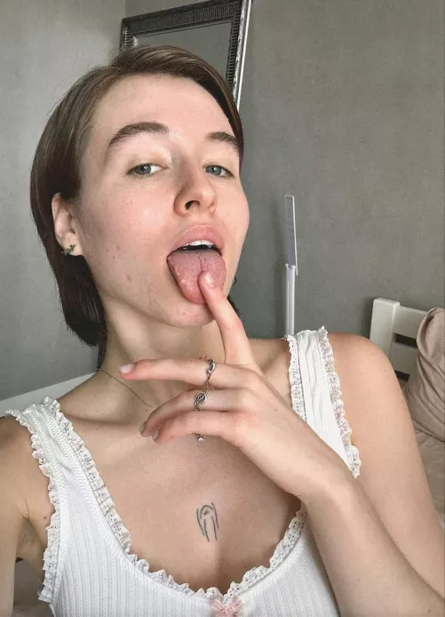 Slide my panties to the side or take them off? by pplklp