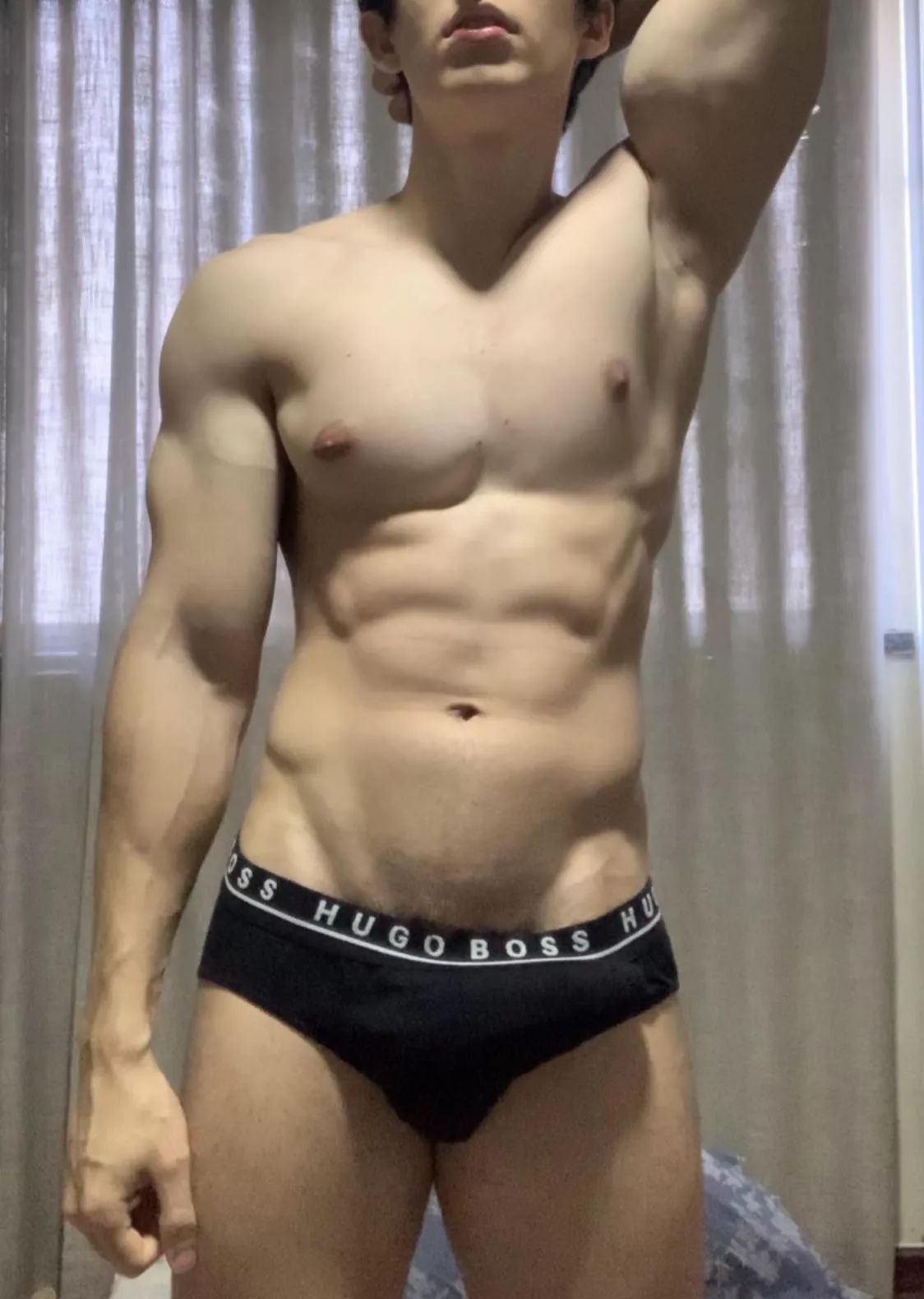 Sniff my god armpits 💪🏻 posted by BJ__Alexxx