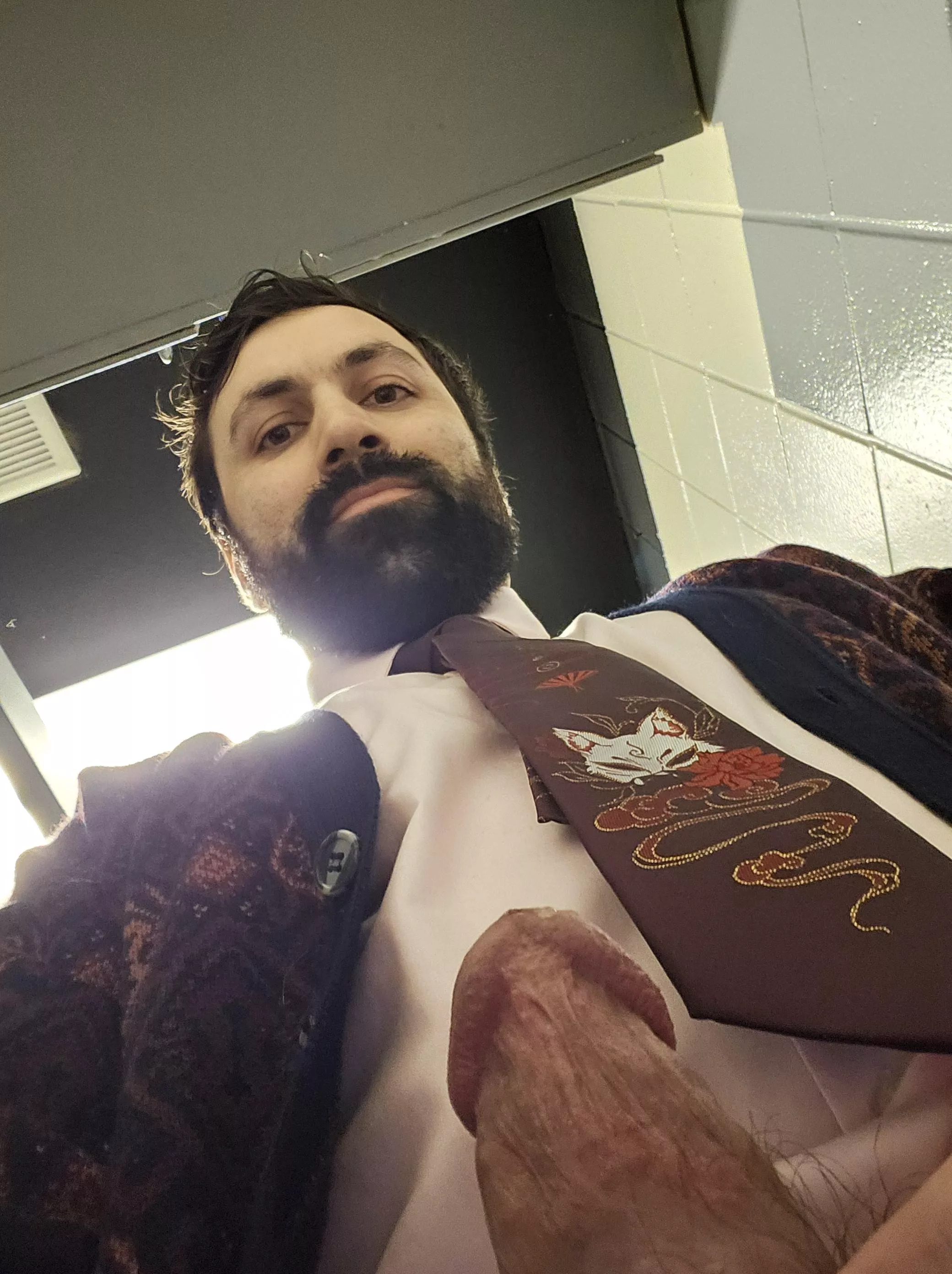 While my wife is too drunk to notice ;) [32] posted by cloysterforever