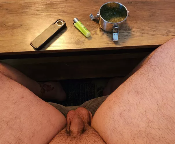 Who wants to get me nice and hard while I get nice and high 😉 by Gus_3825-63