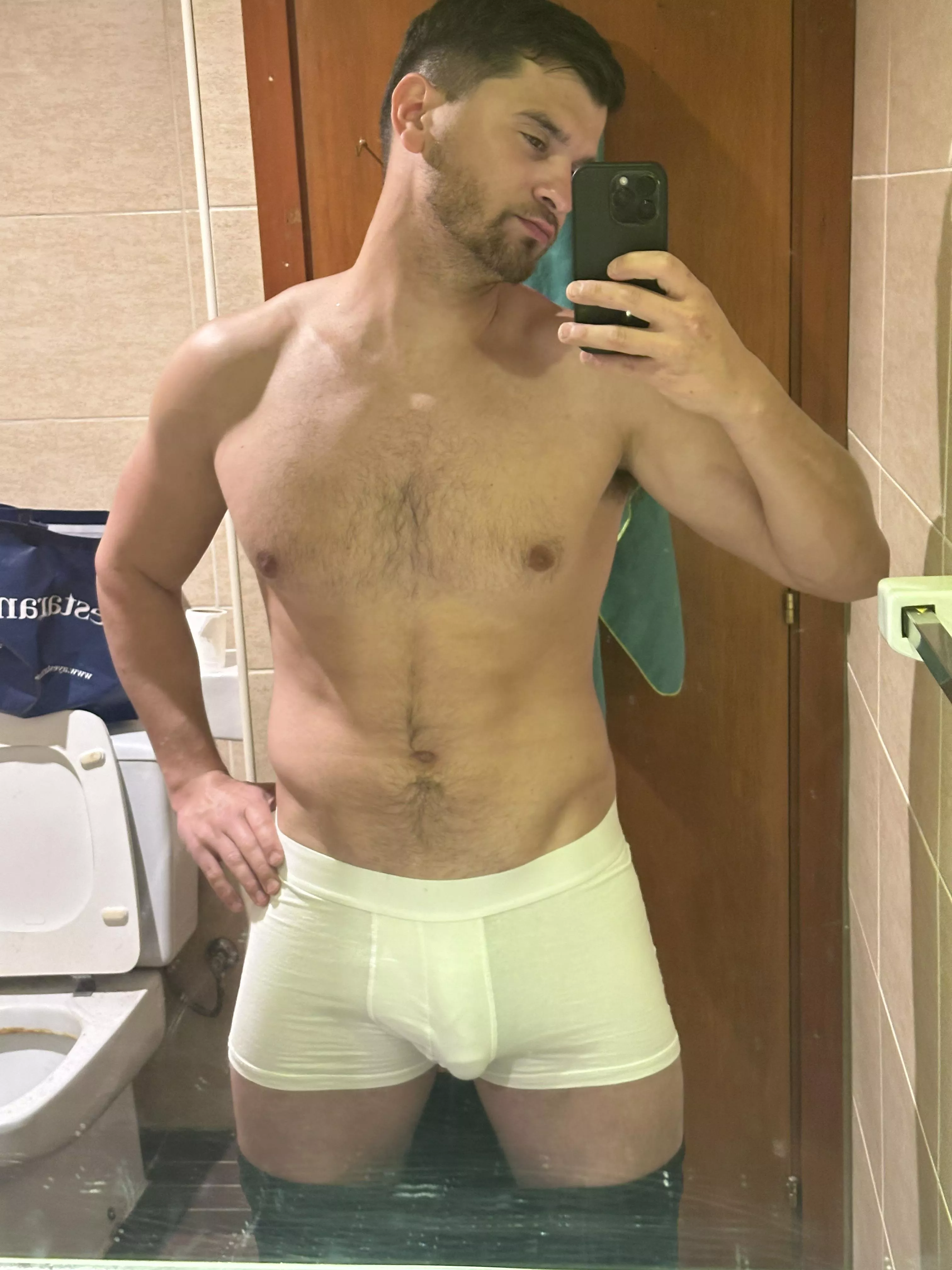 Yes something in my boxers are veiny and hot🥵😈 posted by realisiwak