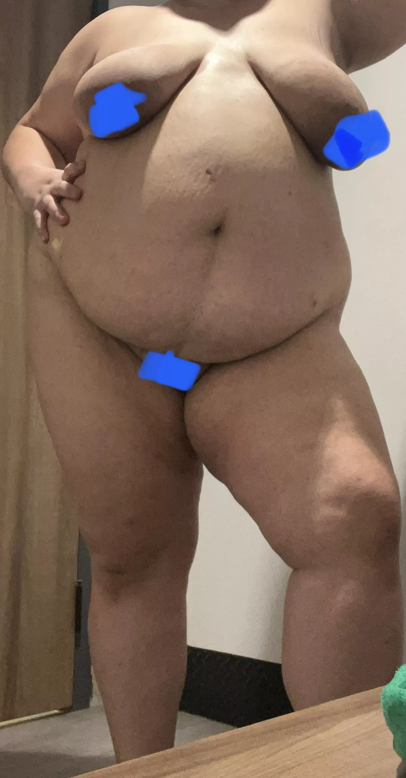 3 Footlong subs for dessert 🤤🤤 posted by mamadomme