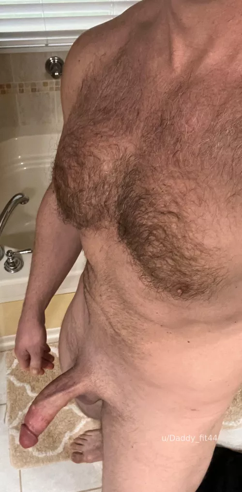 (45) Do you like the curve? by Daddy_fit44