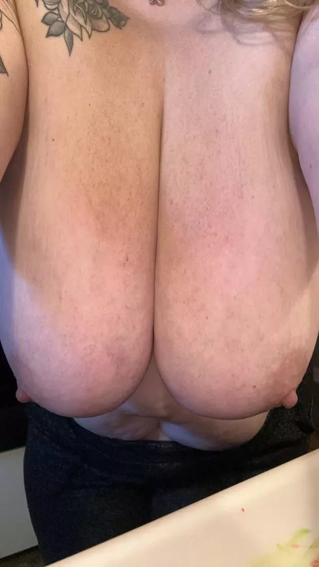 A little sag to begin the week!  posted by AdFree3603