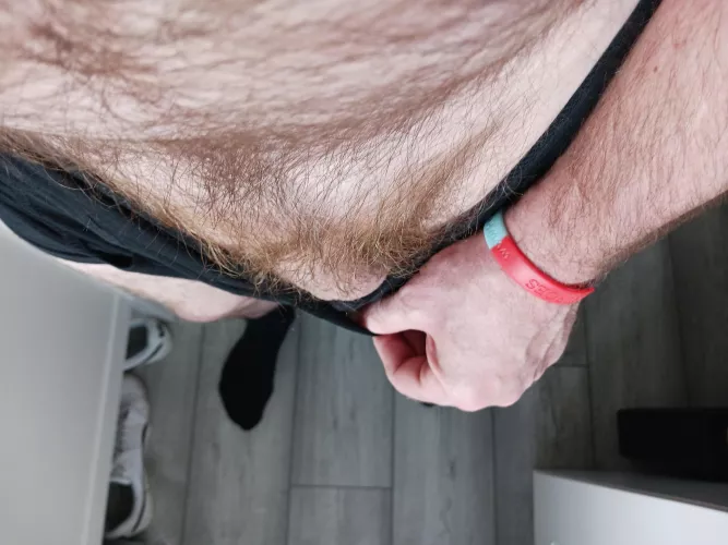 Anyone like a peek?(49) by Specialist_Split_153