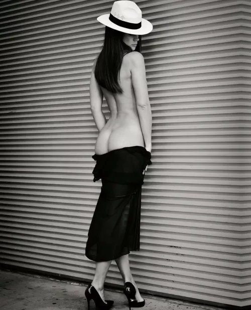 Back alley  by amazo-explorer