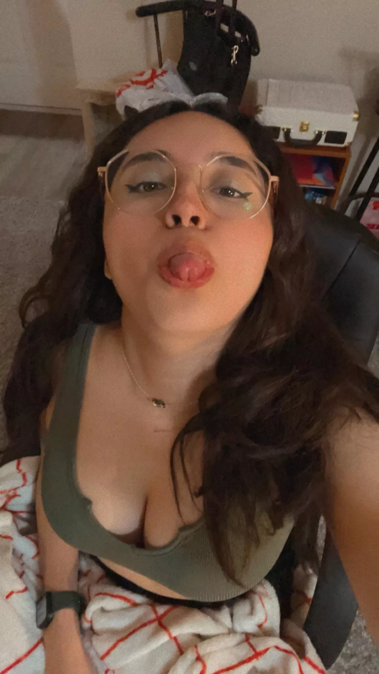 Back to basics (green lol) posted by sizzlethizzle