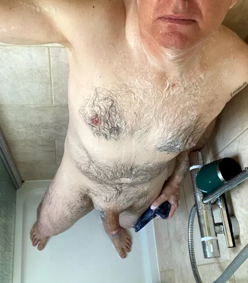 Cleaning up by glacialnote