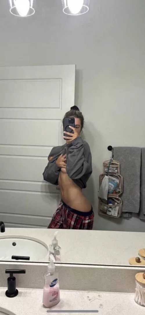 DM me if y’all would be interested in Corina_907 content !! (Hot dentist from tiktok) 💋 by Pretty-Pomelo6918