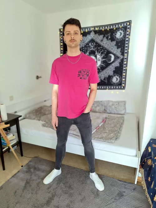 Do you like my outfit? :) by Kironos