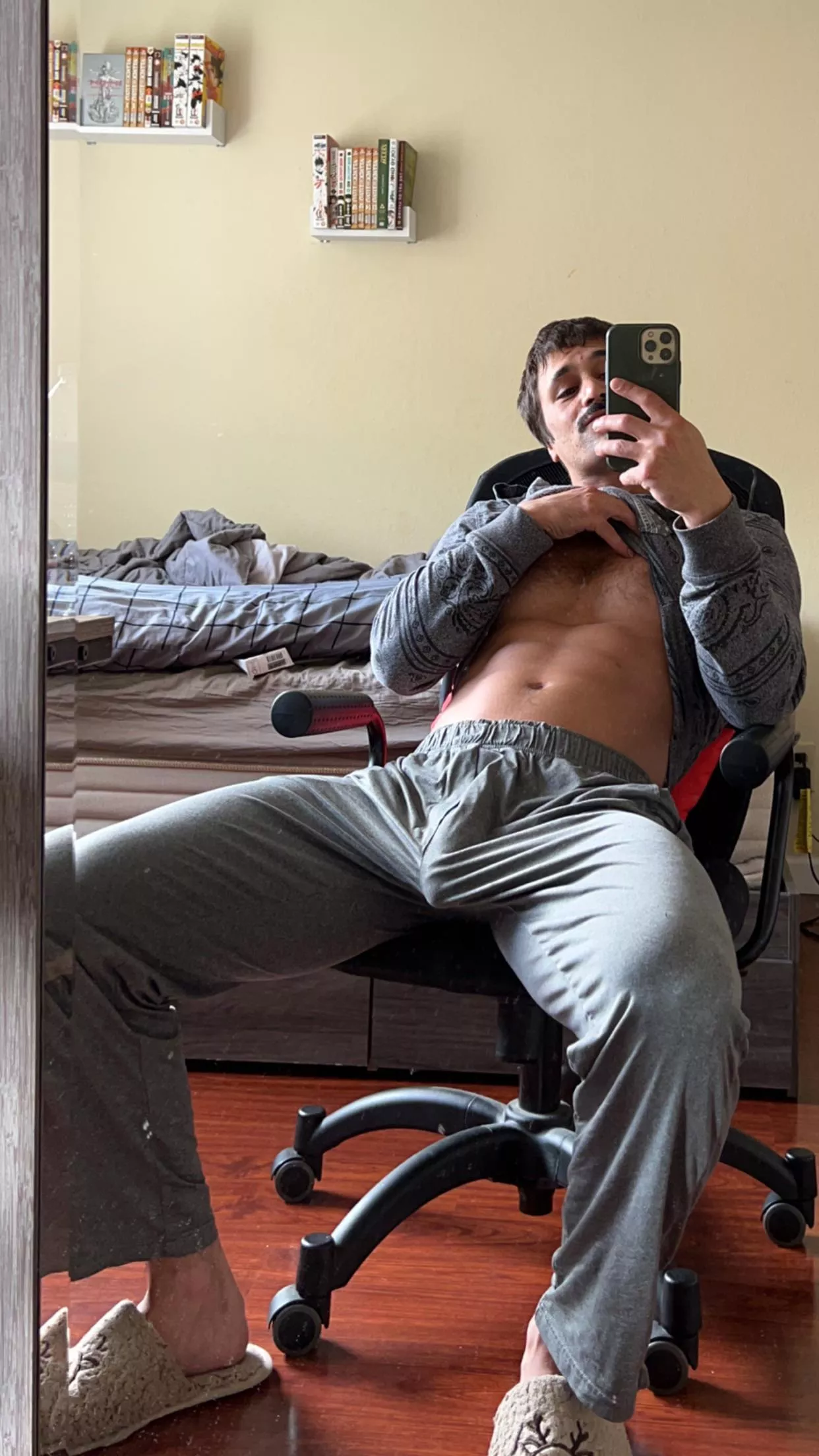 Fat bulge. posted by RealSymonUncut