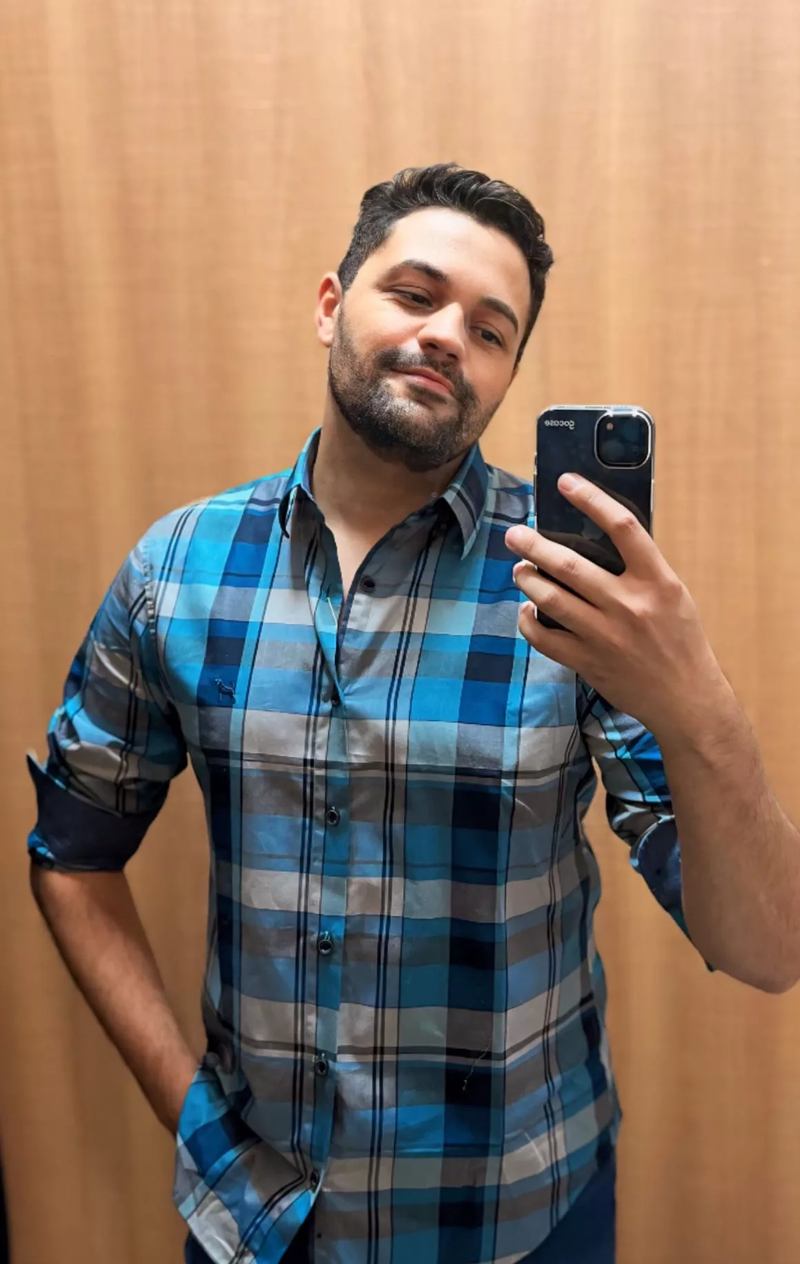 Feeling great in this new shirt ☺️ posted by Duhdudueduh