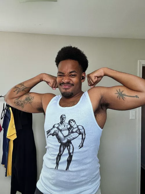 Got a new tank top today :)) by Alternative_Stick816