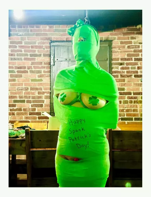 Happy Spank Patrick’s Dxy! ☘️ by Dramatic-Counter9587