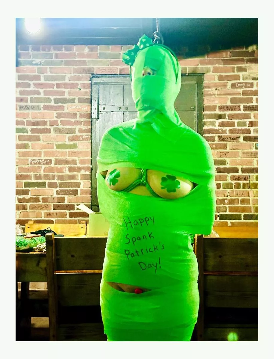 Happy Spank Patrick’s Dxy! ☘️ posted by Dramatic-Counter9587