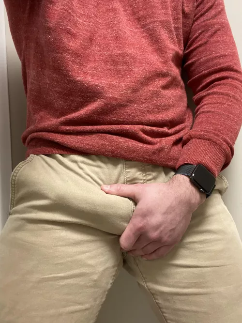 Hoping your Monday isn’t as hard as I am by Hung-n-Fun