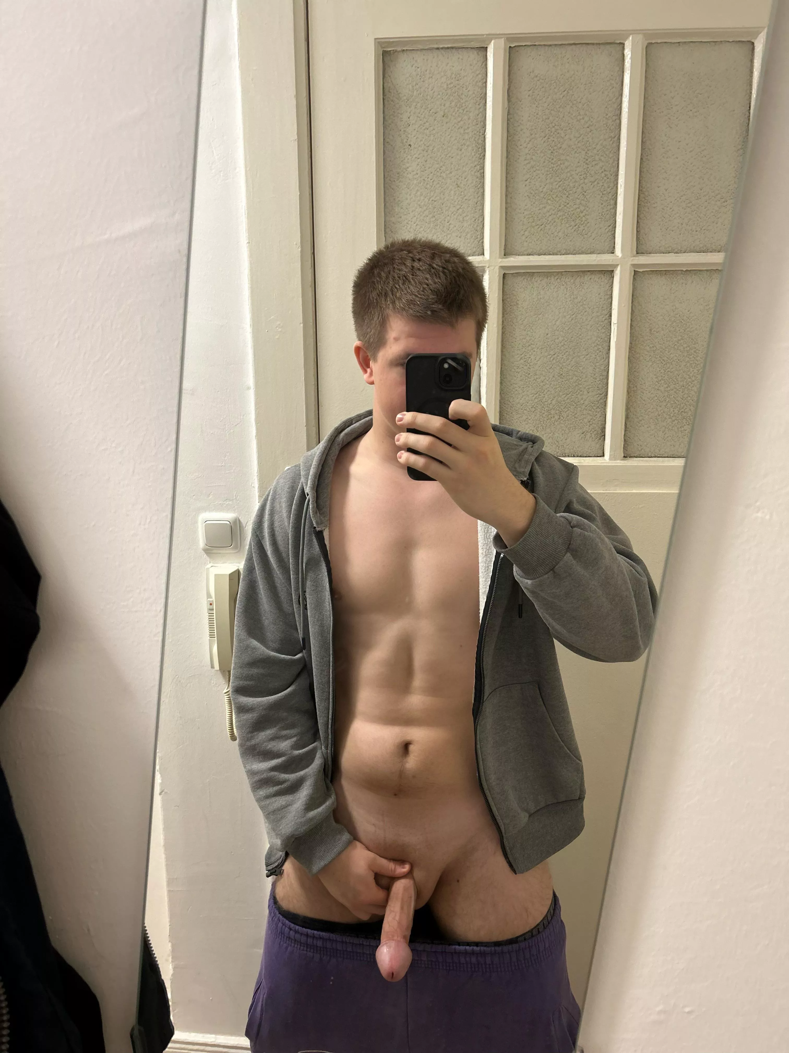 I had to hide this boner at the gym!  posted by HamburgCityHorny