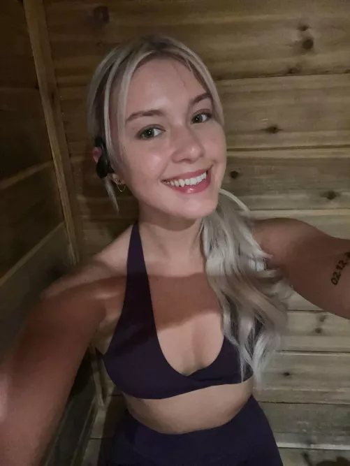 I'll have you addicted to blondes by sidmin