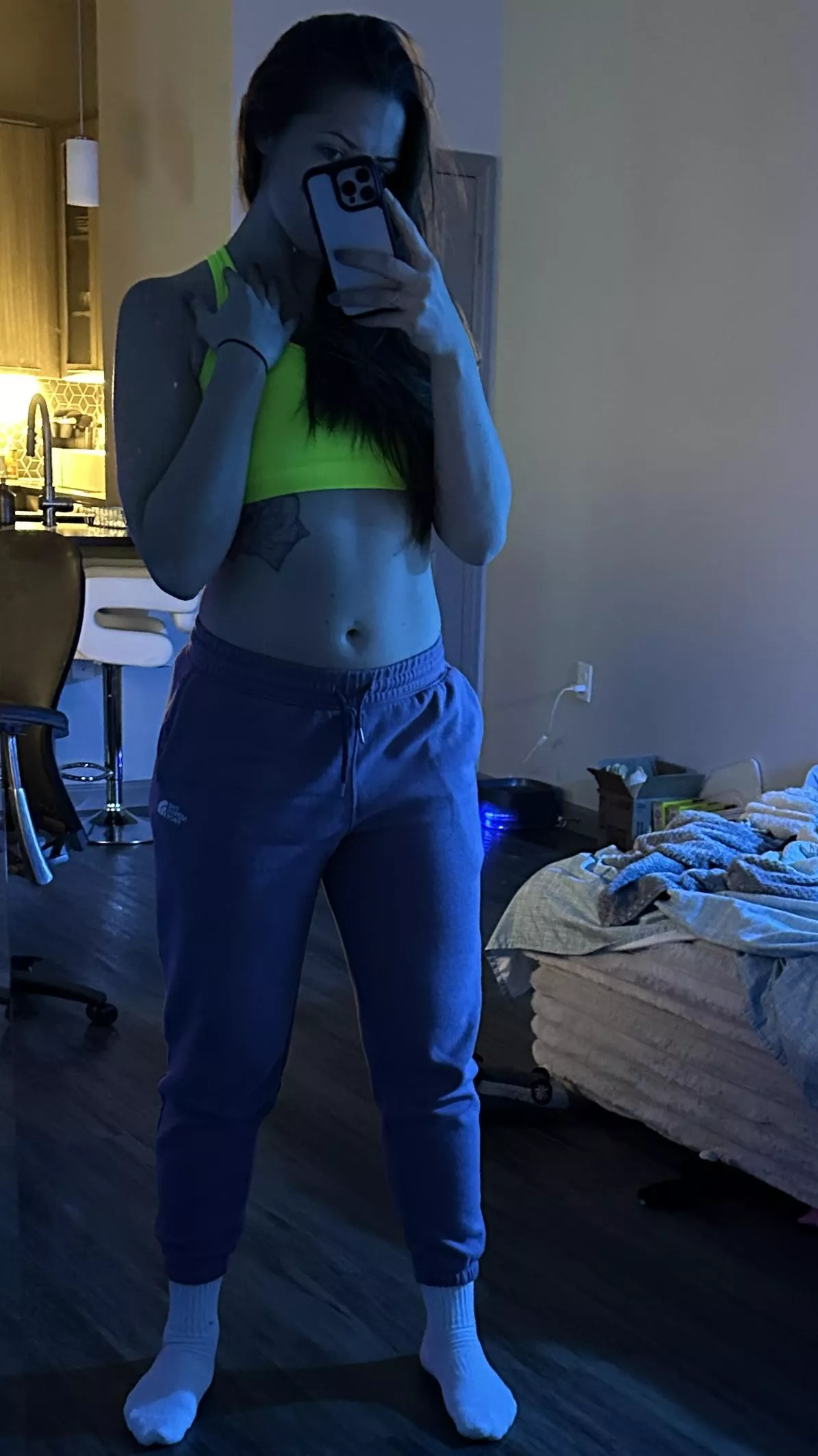 it can stay on or you can take it off when you get here :) posted by cumwcourt