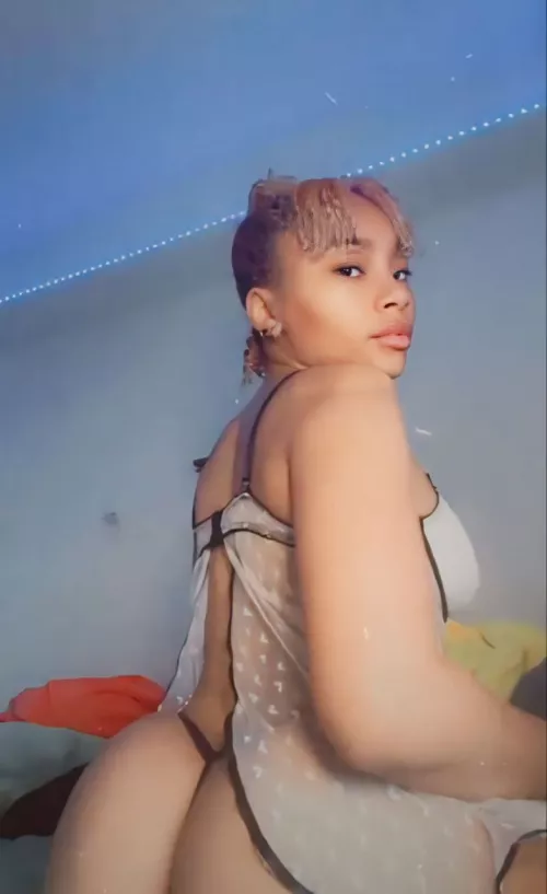 Let’s play a game, loser has to give head by loudfortakeg13