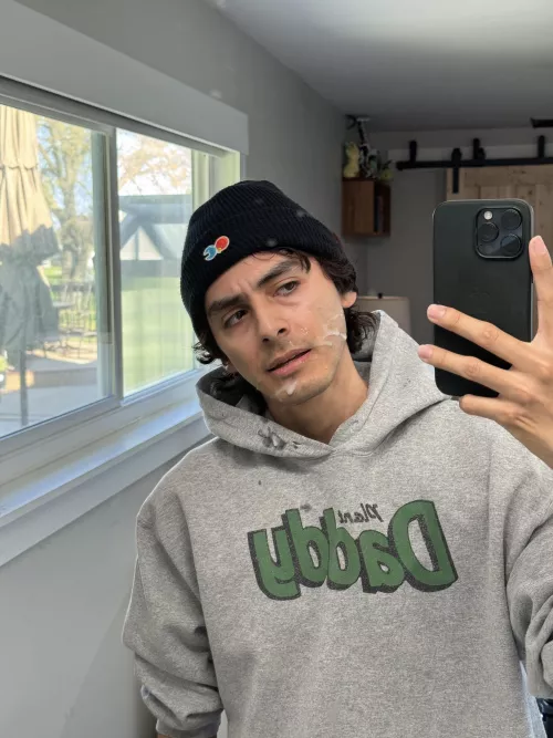 Messy eater by toxicgaybaby