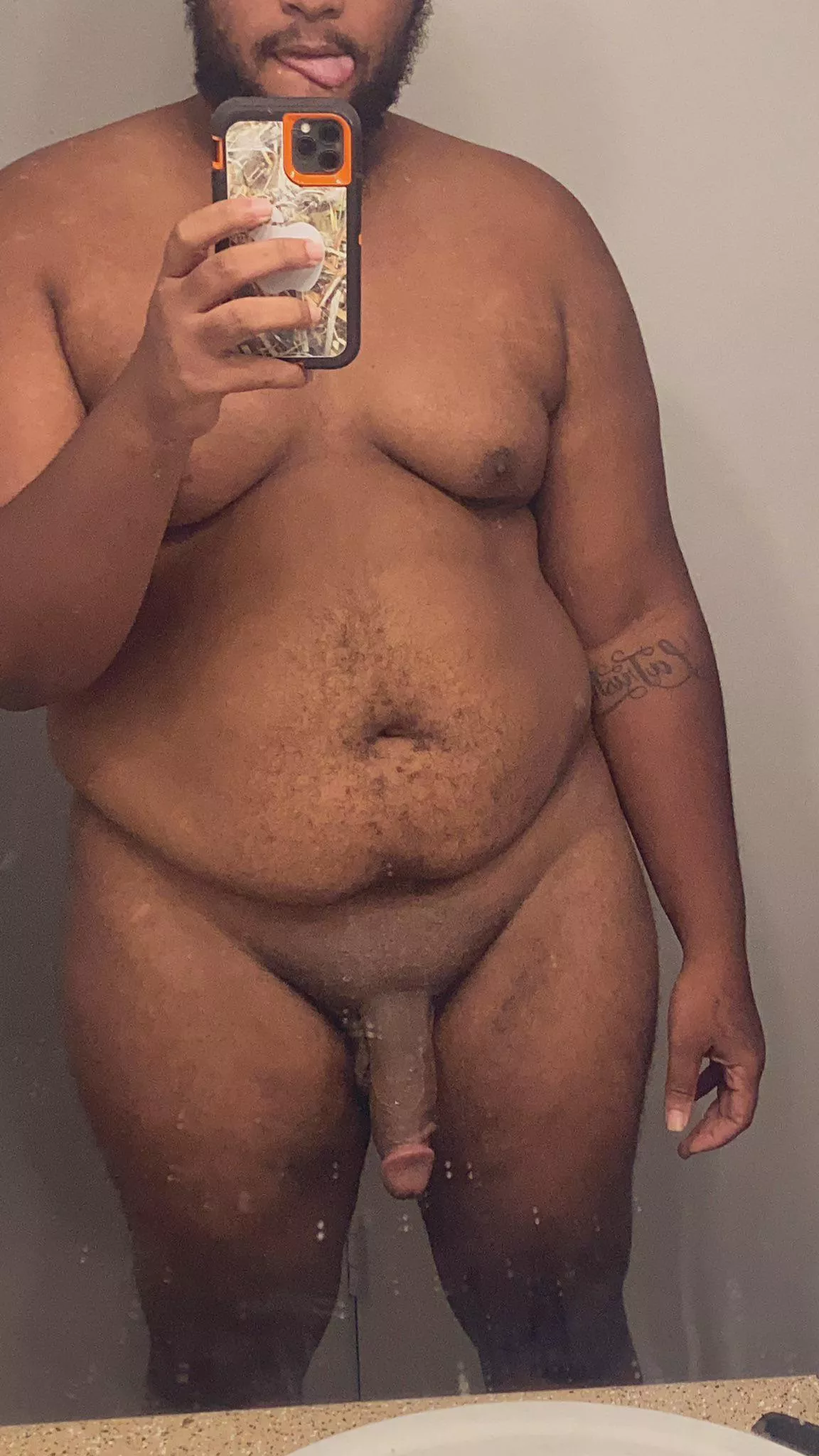 Netflix n chill naked? posted by nikeboi247