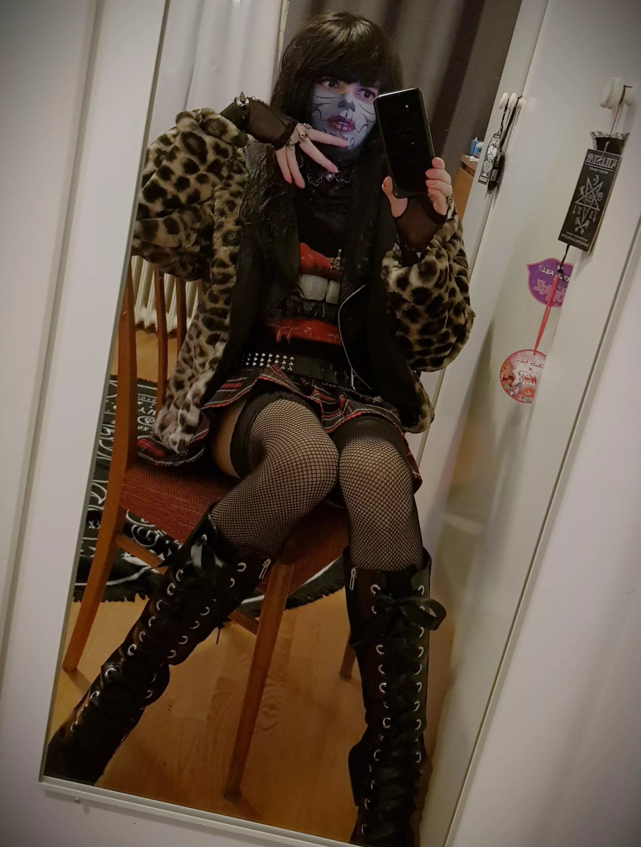 PunkRock Glamour ☠ posted by ShadowPrincessN7