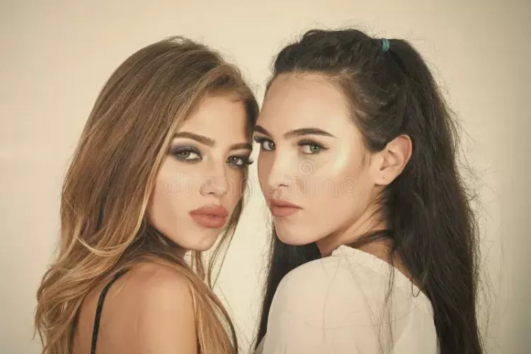 Royal Announcment: u/Rainbow_And_Sunshine is now the official head of state of the matriachy. by overgal