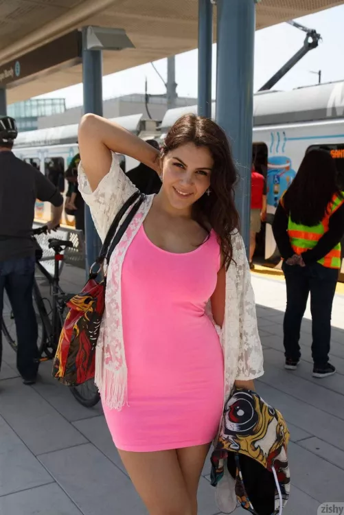 Slip her dress up, spread her ass open by ramentop