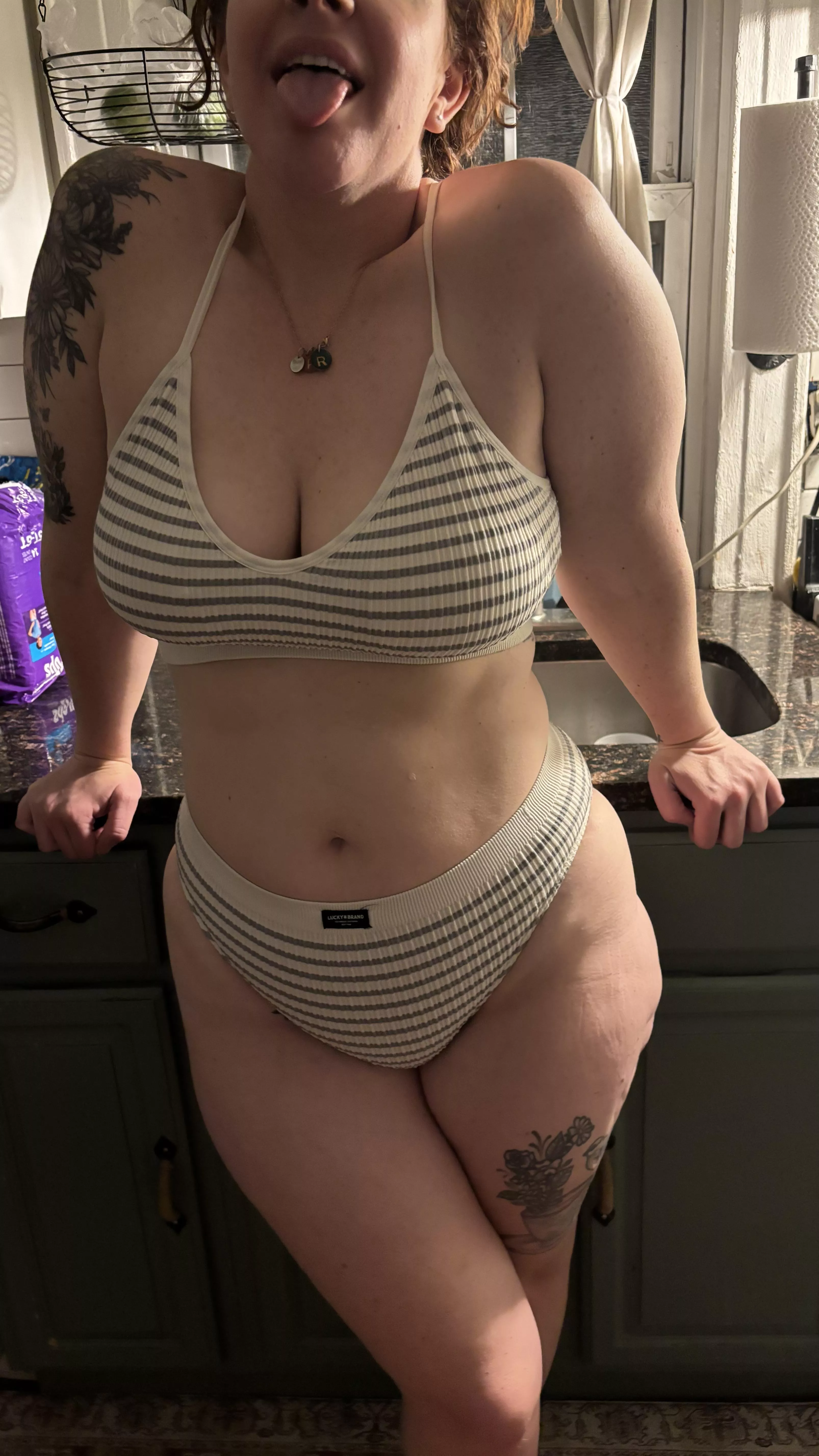 Stay home in comfy clothes with me posted by GngrPeach