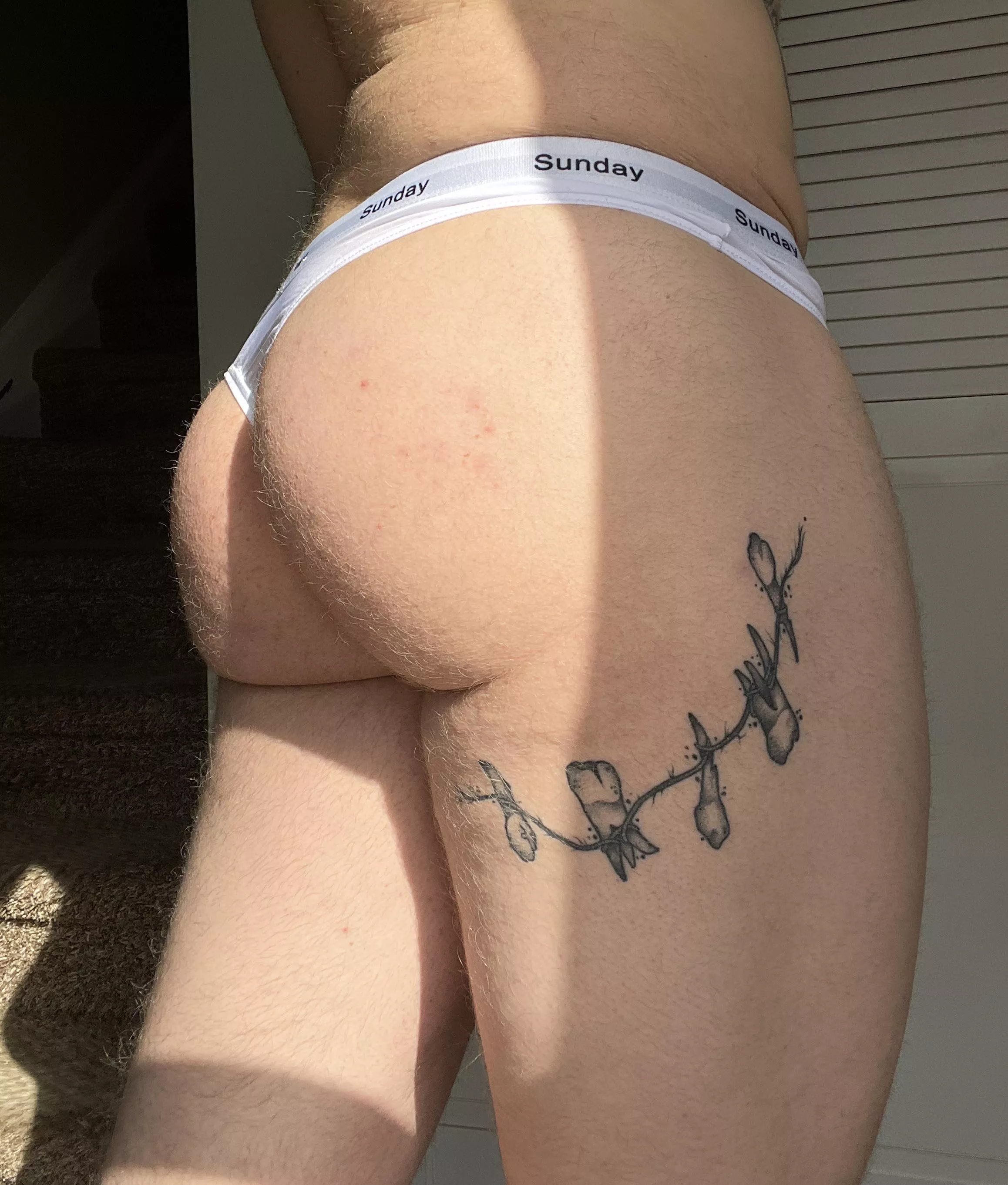 Sunday Peach  posted by RemyDecember