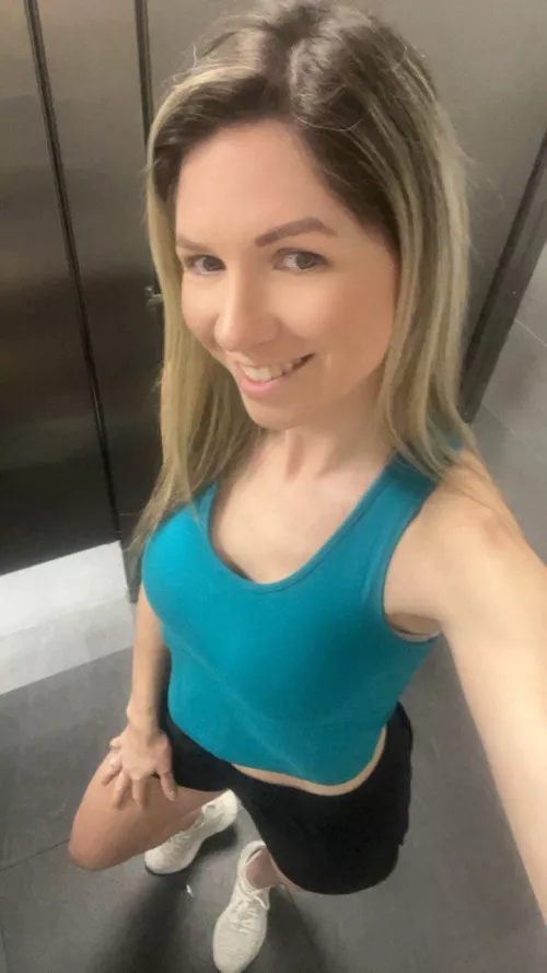 The gym is packed so I had to sneak off to take a selfie(f40) by Ms_AllyMari