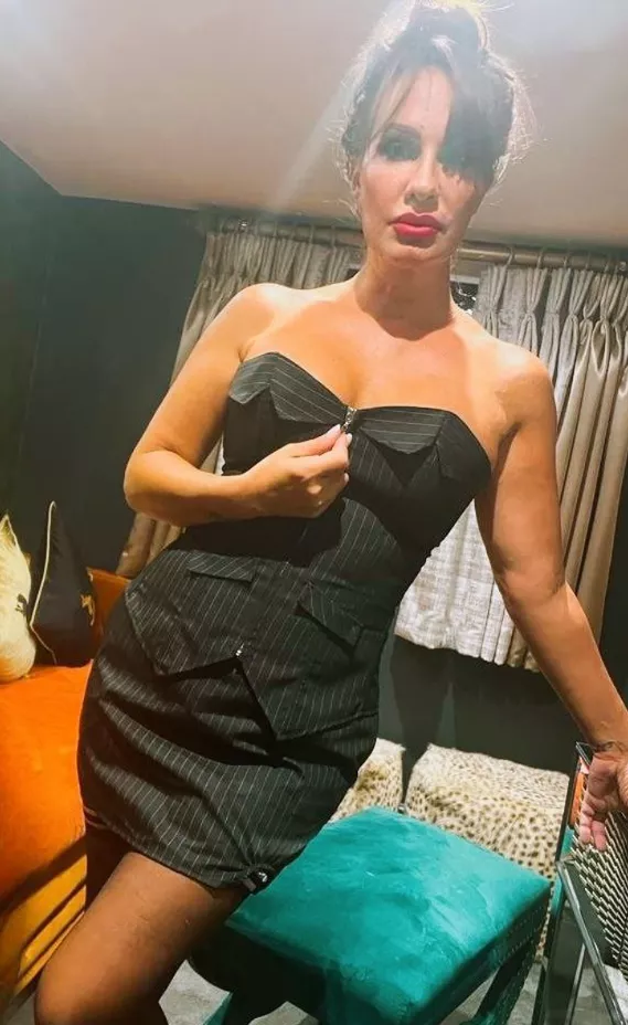 The mistress is ready for a date posted by IninityBanxfairy