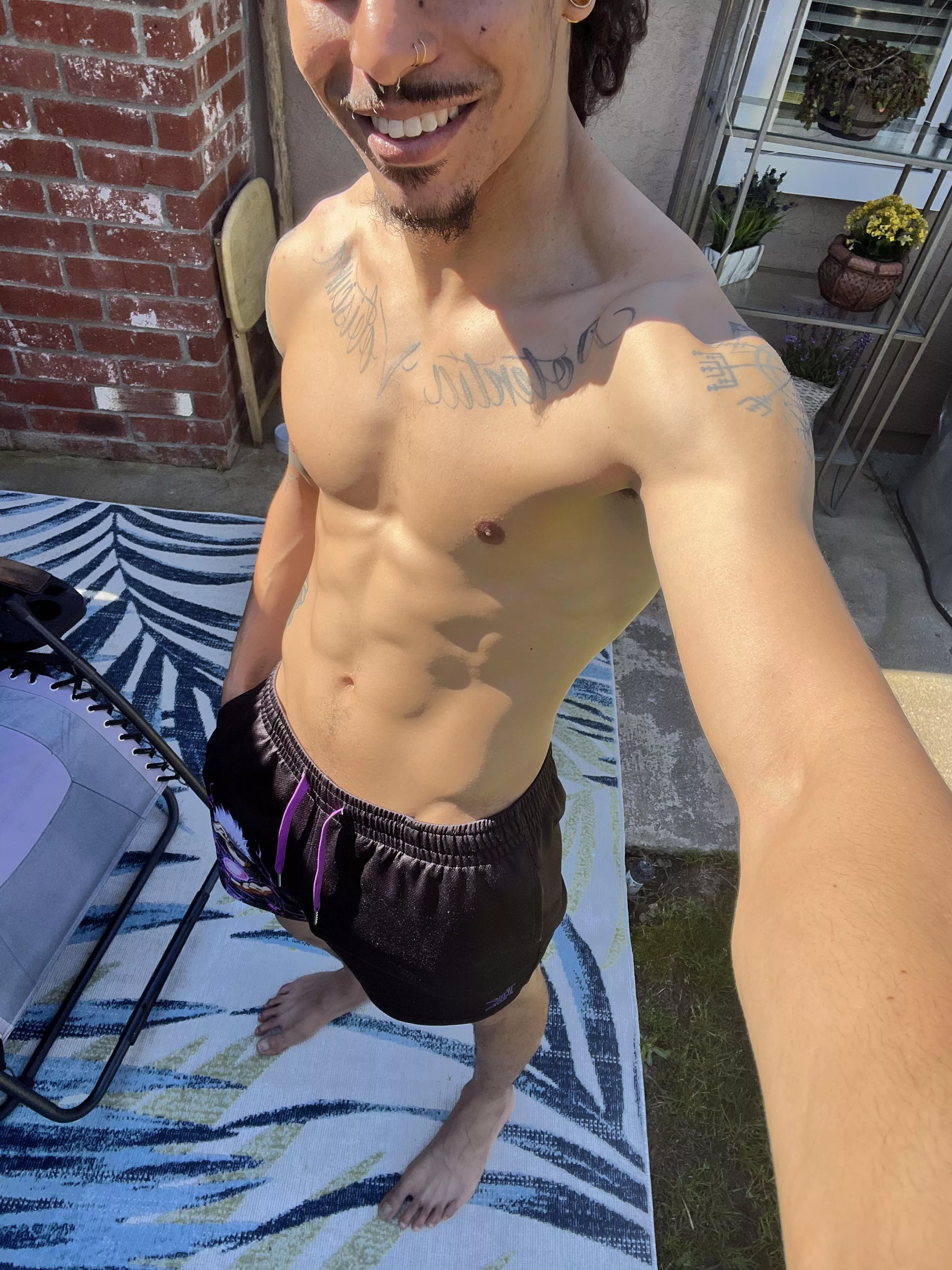 Thinking about you rubbing your hands on me got me cheesin. posted by maxmilesishere