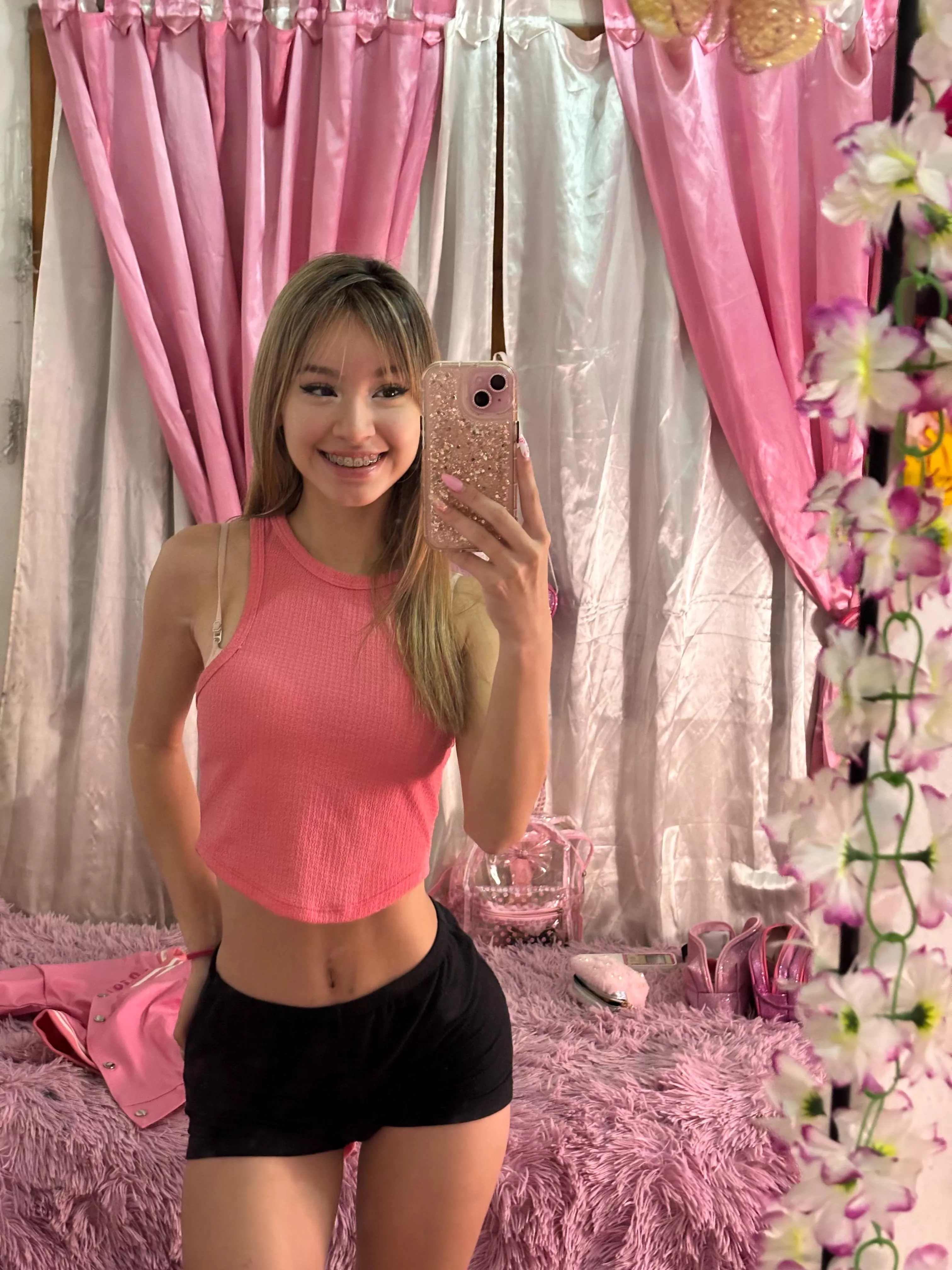 This crop top feels like it was made for me, does it look cute? posted by evilmodz8181