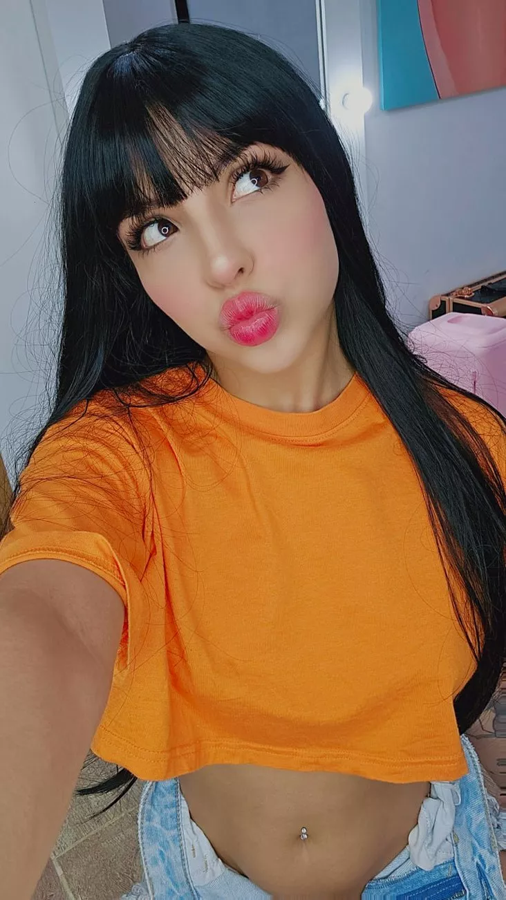 what bout i become ur room mate, but u have to share the bed w me? posted by Sensagbenselamet