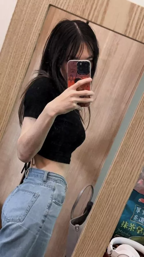 which hole you using first by AsianIvy