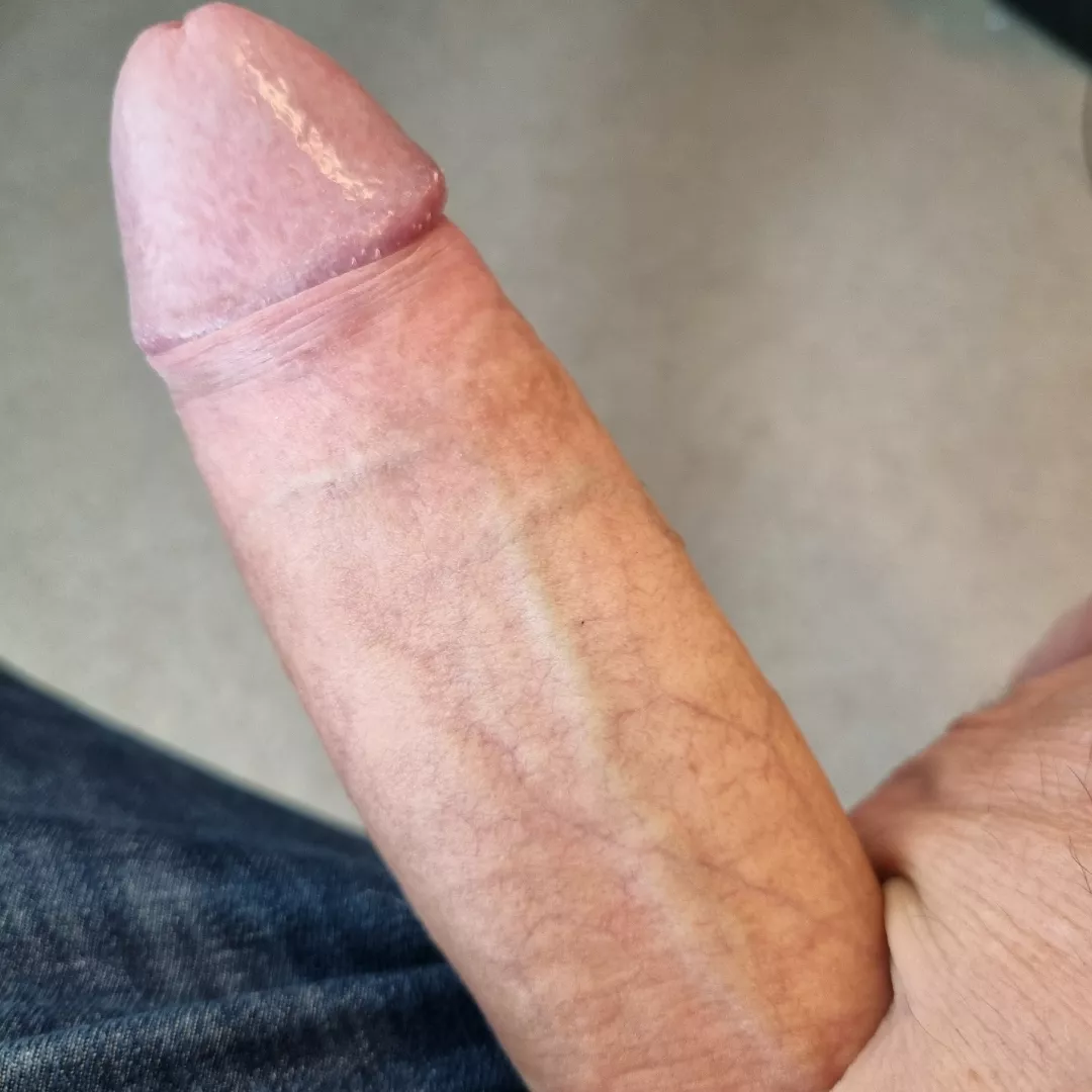 Who's a good milker for (52) old cock? posted by venturixxx