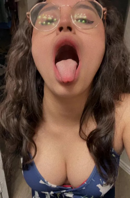 Yep fav dress right here by sizzlethizzle